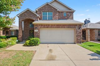 8909 Tenderfoot Lane, Aubrey, TX 76227