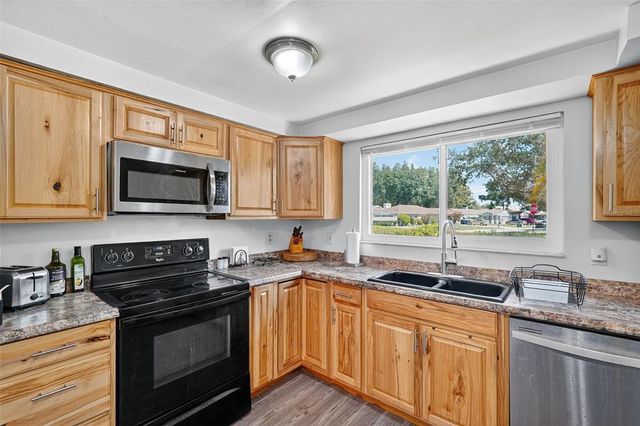 5388 BLACK PINE DRIVE, Tampa, FL 33624