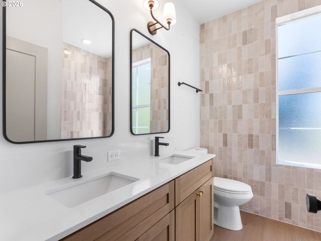 7694 N Montana Ave, Portland, OR 97217