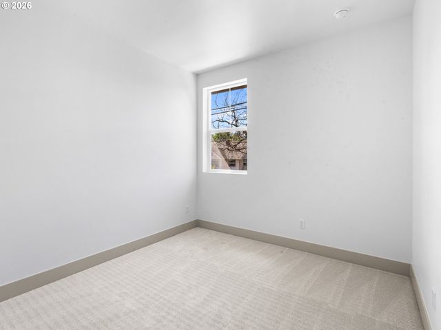 7694 N Montana Ave, Portland, OR 97217