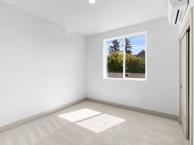 7694 N Montana Ave, Portland, OR 97217