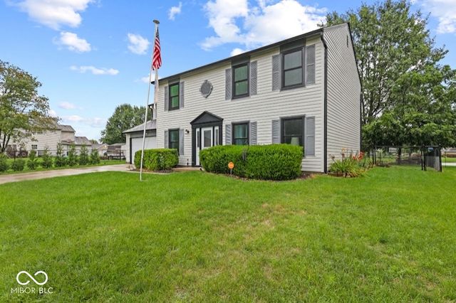 555 Hyannis Drive, Avon, IN 46123