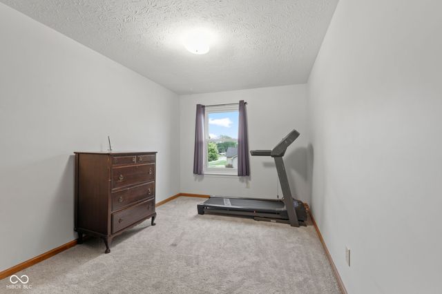 555 Hyannis Drive, Avon, IN 46123