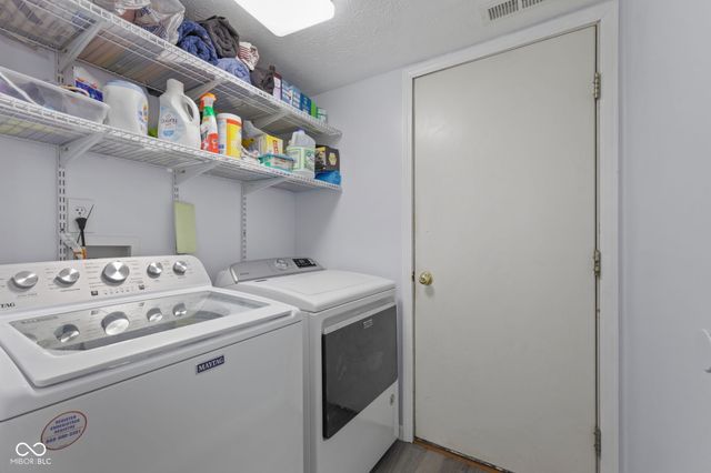 555 Hyannis Drive, Avon, IN 46123