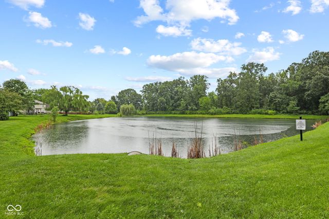 555 Hyannis Drive, Avon, IN 46123