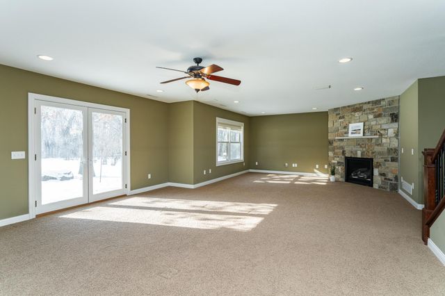 1520 Monterey Lane SW, Rochester, MN 55902