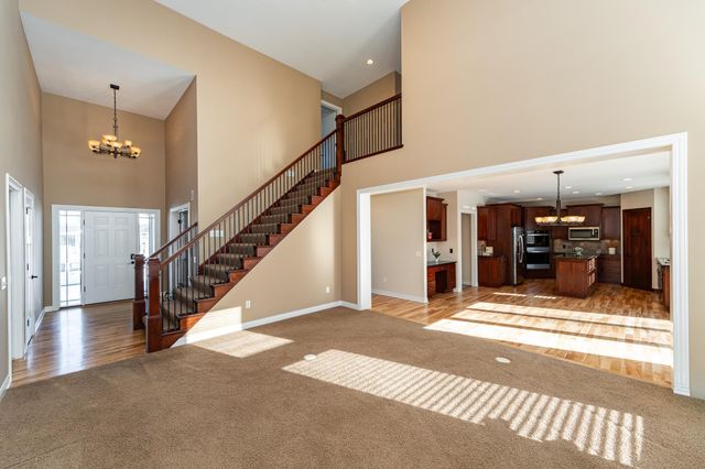 1520 Monterey Lane SW, Rochester, MN 55902