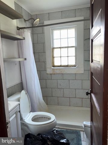 258 WARM SPRINGS AVE, Martinsburg, WV 25404