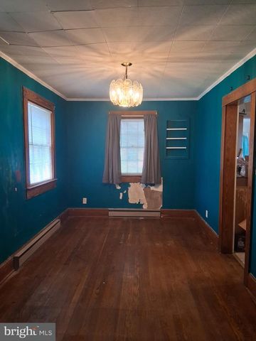 258 WARM SPRINGS AVE, Martinsburg, WV 25404