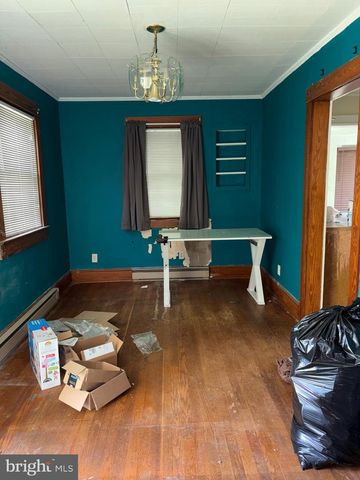 258 WARM SPRINGS AVE, Martinsburg, WV 25404