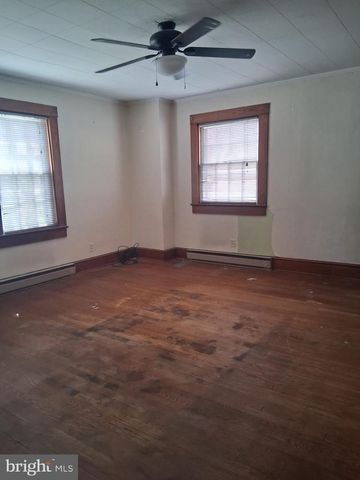 258 WARM SPRINGS AVE, Martinsburg, WV 25404