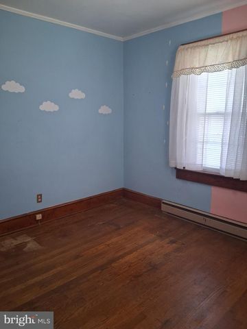 258 WARM SPRINGS AVE, Martinsburg, WV 25404