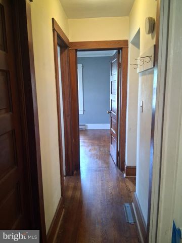 258 WARM SPRINGS AVE, Martinsburg, WV 25404