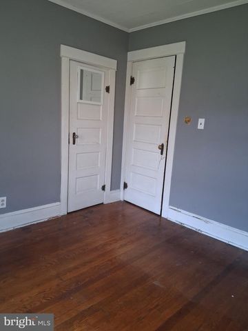 258 WARM SPRINGS AVE, Martinsburg, WV 25404