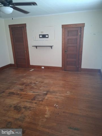 258 WARM SPRINGS AVE, Martinsburg, WV 25404