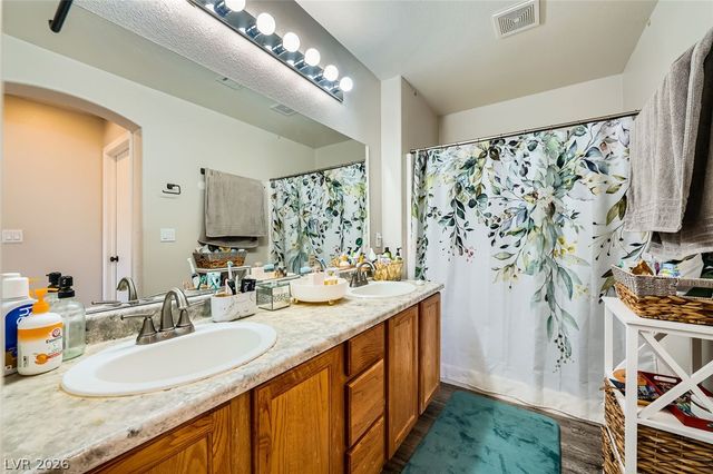 5593 Gold Mint Lane, Las Vegas, NV 89122