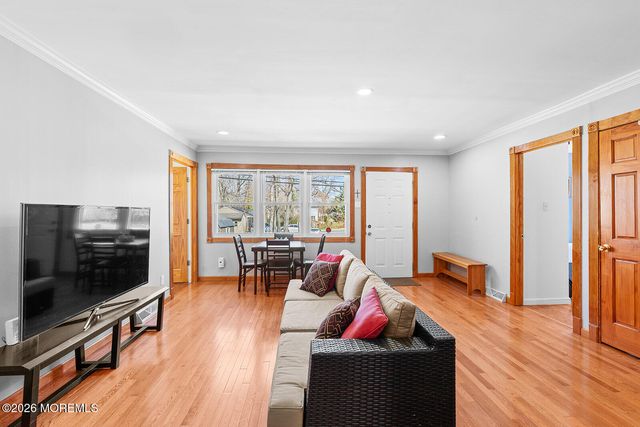 42 Lake Boulevard, Aberdeen, NJ 07747