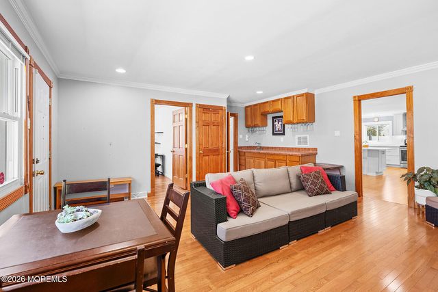 42 Lake Boulevard, Aberdeen, NJ 07747