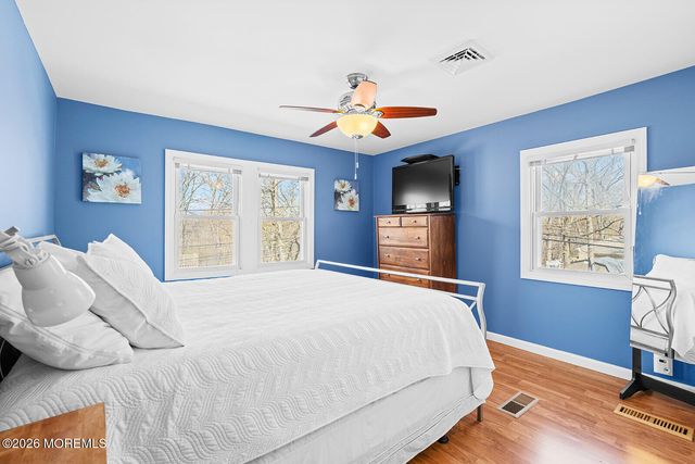 42 Lake Boulevard, Aberdeen, NJ 07747