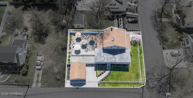 42 Lake Boulevard, Aberdeen, NJ 07747