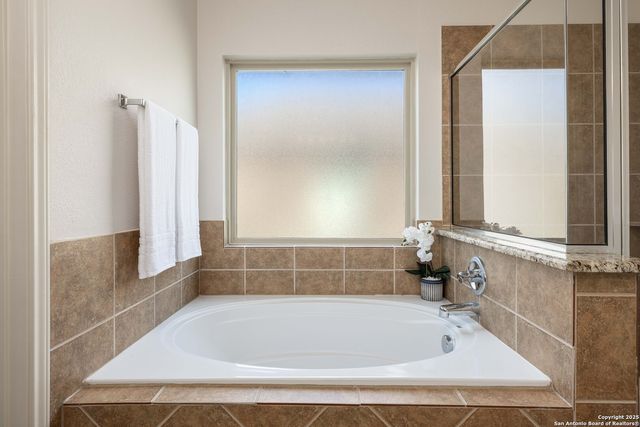 680 Peacock Lane, New Braunfels, TX 78130
