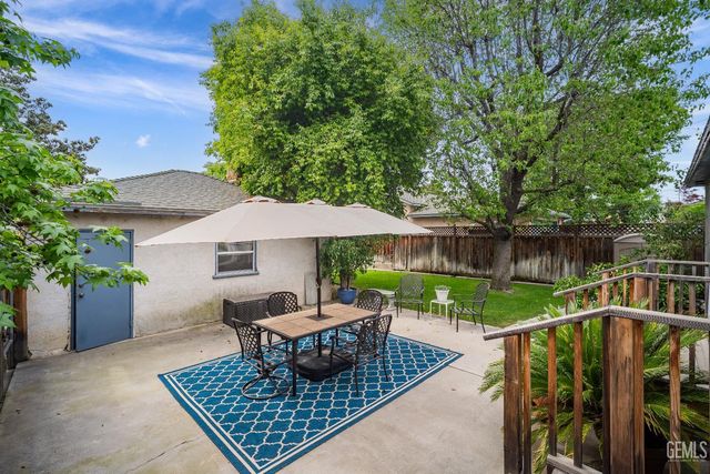 172 La Mesa Drive, Bakersfield, CA 93305