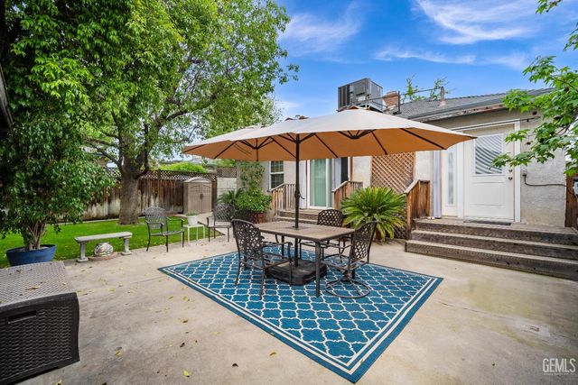 172 La Mesa Drive, Bakersfield, CA 93305