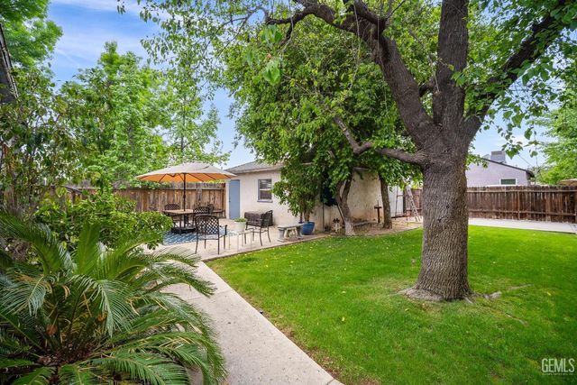 172 La Mesa Drive, Bakersfield, CA 93305