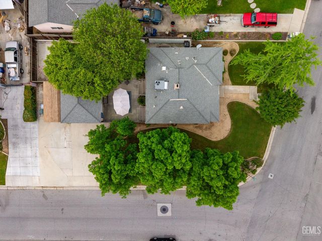 172 La Mesa Drive, Bakersfield, CA 93305