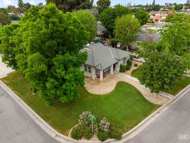 172 La Mesa Drive, Bakersfield, CA 93305