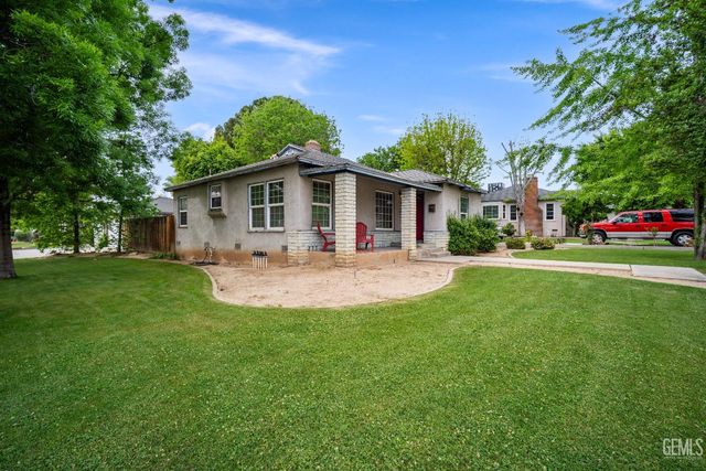 172 La Mesa Drive, Bakersfield, CA 93305