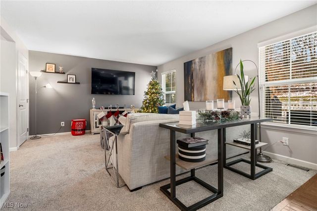 6533 Pine Bluff Avenue NE, Canton, OH 44721