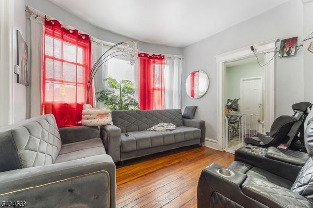 665 Grove St, Irvington Twp., NJ 07111