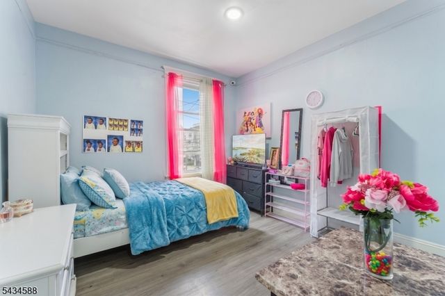 665 Grove St, Irvington Twp., NJ 07111