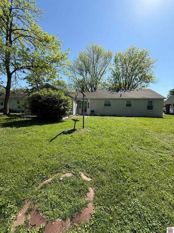 310 S 13th St, Murray, KY 42071