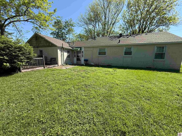 310 S 13th St, Murray, KY 42071