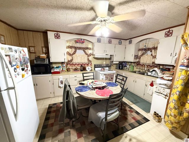 310 S 13th St, Murray, KY 42071