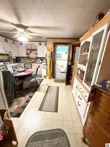 310 S 13th St, Murray, KY 42071