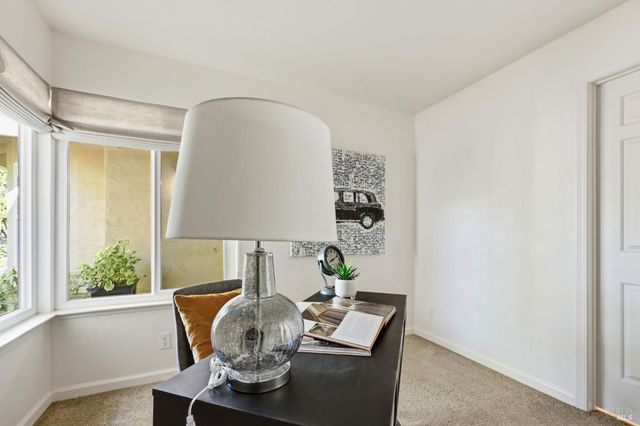 198 Valencia Way, Windsor, CA 95492