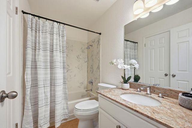 198 Valencia Way, Windsor, CA 95492