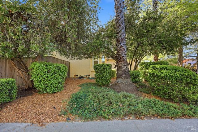 198 Valencia Way, Windsor, CA 95492