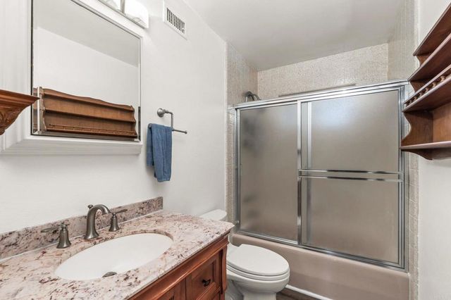 510 Burgasia Path, El Cajon, CA 92019