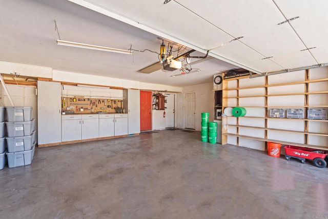 510 Burgasia Path, El Cajon, CA 92019