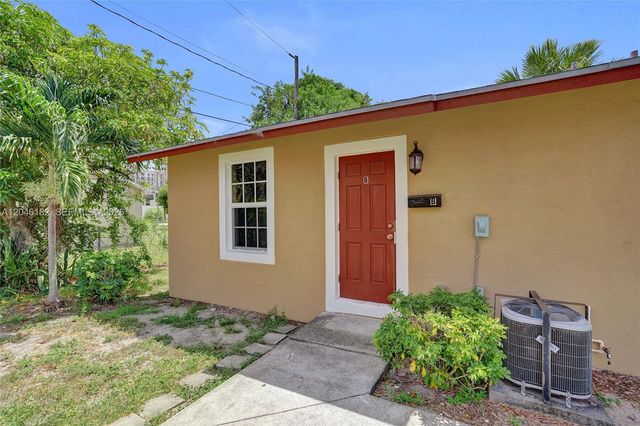 727 22nd St B, West Palm Beach, FL 33407
