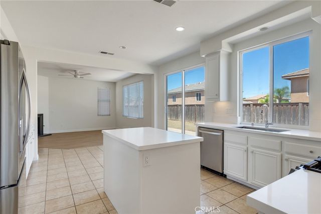1723 Roanoke Street, San Jacinto, CA 92582