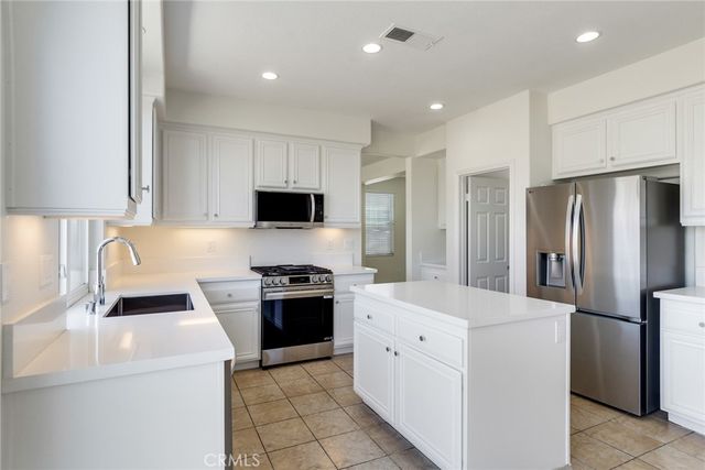 1723 Roanoke Street, San Jacinto, CA 92582