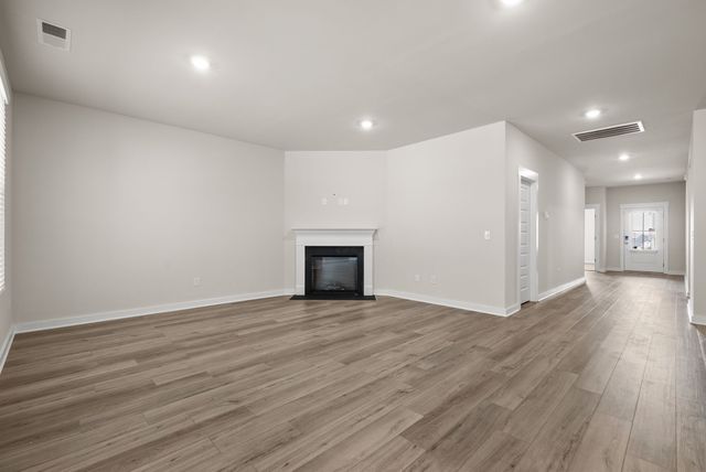 1145 Ross Farms Blvd, Clarksville, TN 37043