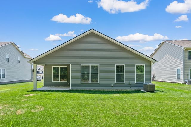 1145 Ross Farms Blvd, Clarksville, TN 37043