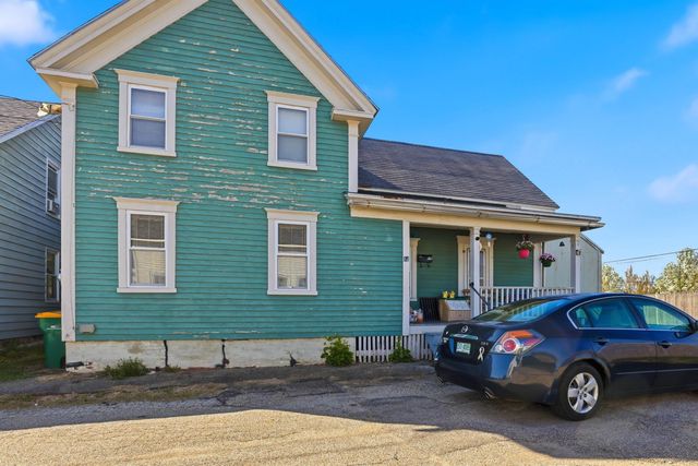 7 Wallace Street, Rochester, NH 03839