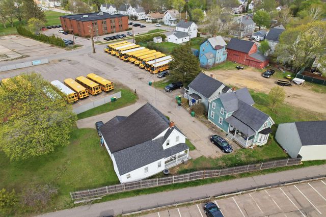7 Wallace Street, Rochester, NH 03839